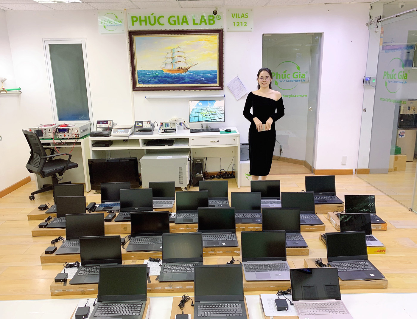 thử nghiệm laptop